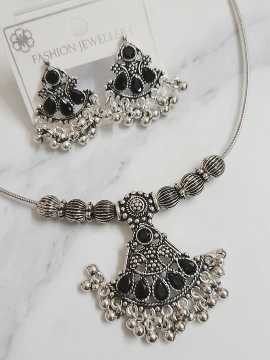 Black & Silver-Tone Necklace and Earrings Set